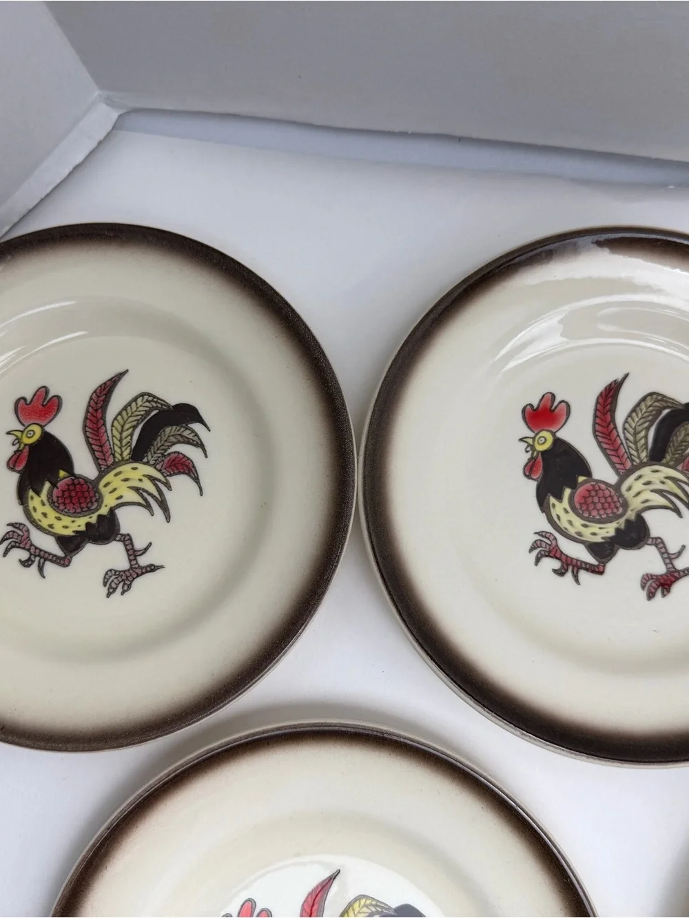 Vintage MCM Metlox Poppytrail Red Rooster 6” Salad Plates Set Of 5Made In USA